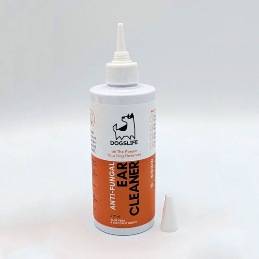 Veterinarian-approved ear cleaning solution for dogs, removes wax, dirt, and soothes irritation.
