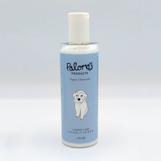 Vegan, cruelty-free grooming set with organic peppermint shampoo and chamomile conditioner for shiny, healthy coats.