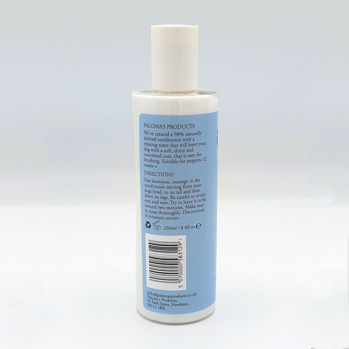 Vegan, cruelty-free grooming set with organic peppermint shampoo and chamomile conditioner for shiny, healthy coats.