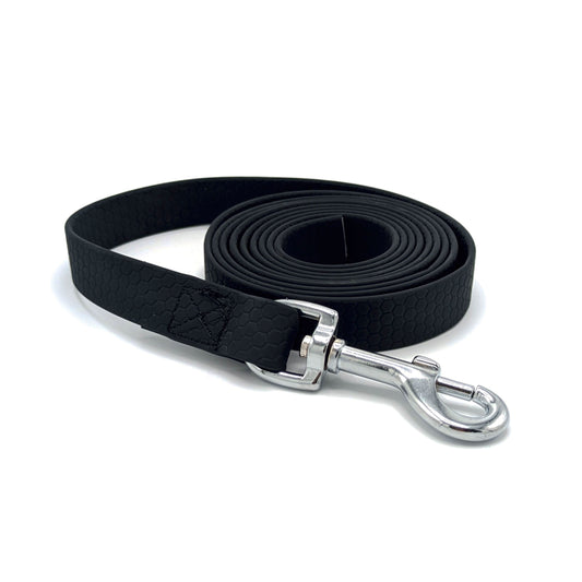Biothane Super Grip Working Lead – Durable, handle-free lead with non-slip grip and stainless steel carabiner for control in all weather conditions.