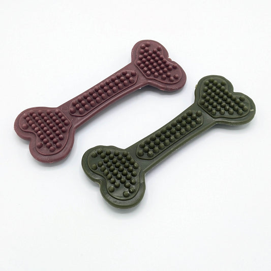 BumpiBone by Maks Patch – Vegan, grain-free dental chew with grooves for plaque control. Available in Spinach & Apple and Sweet Potato & Blueberry.