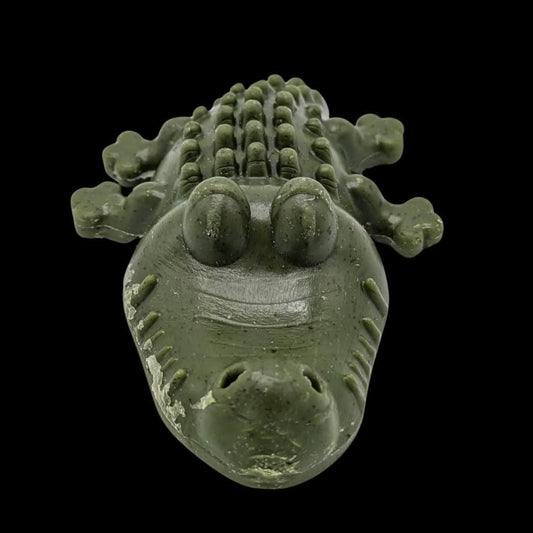 Maks Patch Croc Bites – Plant-based, hypoallergenic dental chews with natural breath fresheners. Grain-free, rawhide-free, and low-fat.