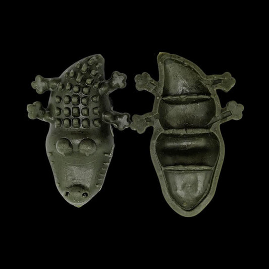 Maks Patch Croc Bites – Plant-based, hypoallergenic dental chews with natural breath fresheners. Grain-free, rawhide-free, and low-fat.